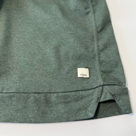 Vuori Halo Essential Hoodie Women Size M Casual Relaxed Fit Green - Picture 5 of 11
